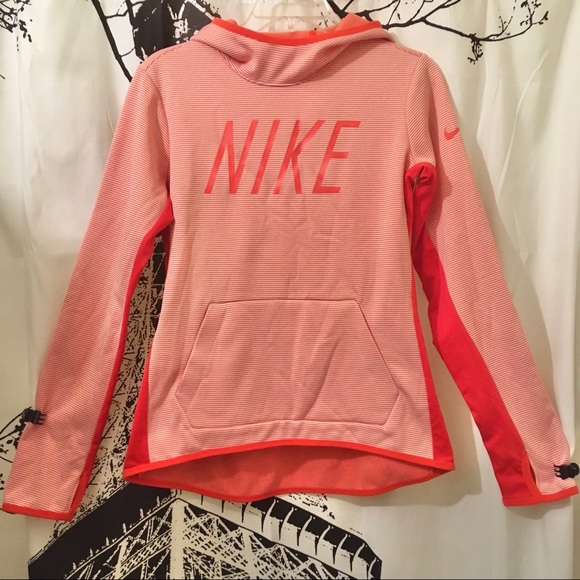 Nike Tops - NWT Nike Therma Fleece Lined Pull Over Hoodie